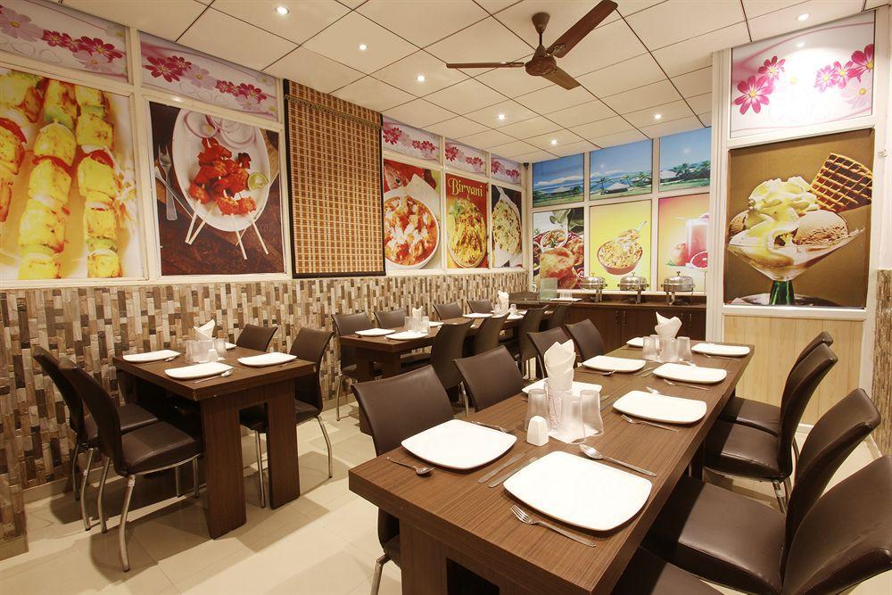 Hotel Mohan International New Delhi Eksteriør bilde