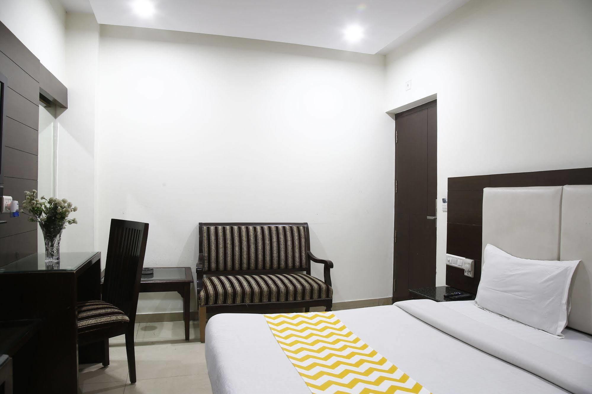 Hotel Mohan International New Delhi Eksteriør bilde