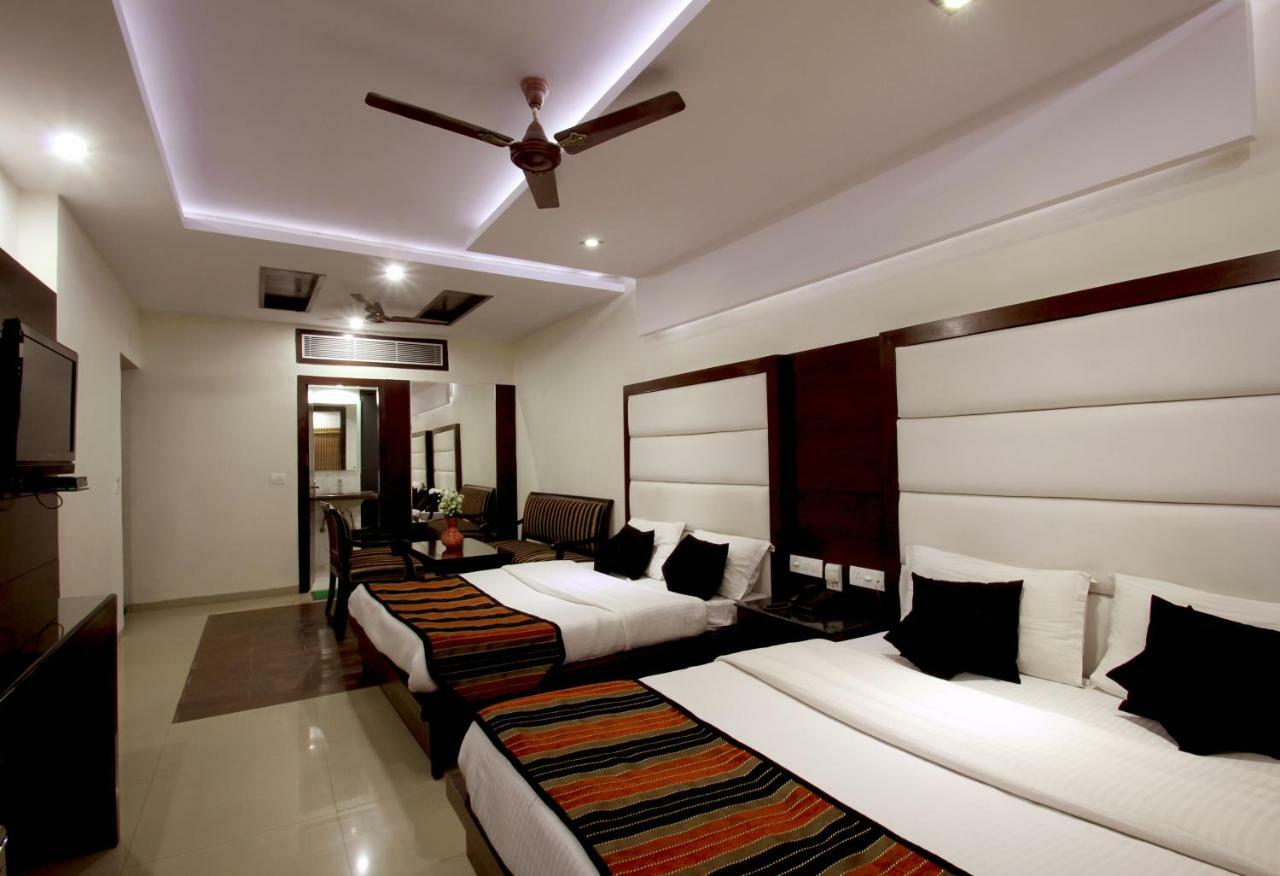 Hotel Mohan International New Delhi Eksteriør bilde