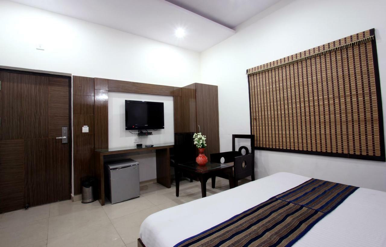 Hotel Mohan International New Delhi Eksteriør bilde