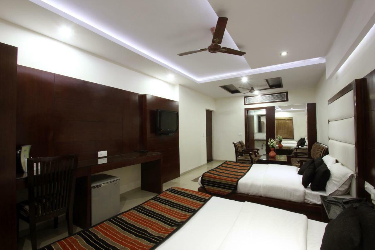 Hotel Mohan International New Delhi Eksteriør bilde
