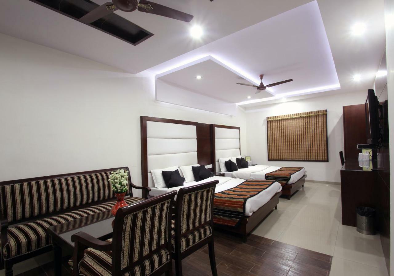 Hotel Mohan International New Delhi Eksteriør bilde
