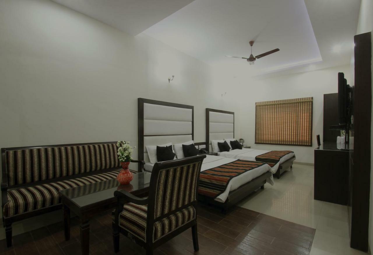 Hotel Mohan International New Delhi Eksteriør bilde